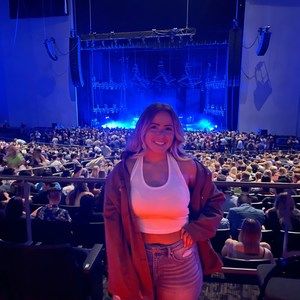 Meet your Posher, Hayley